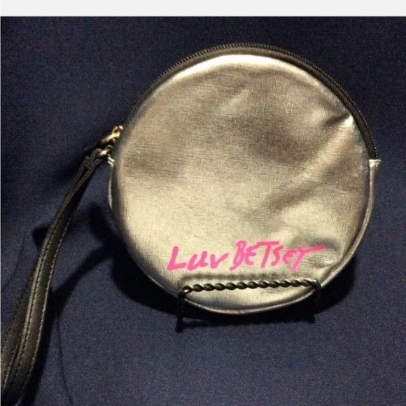 Betsy Johnson Luv Betsy Silver Glitter Robot wristlet - Picture 3 of 3